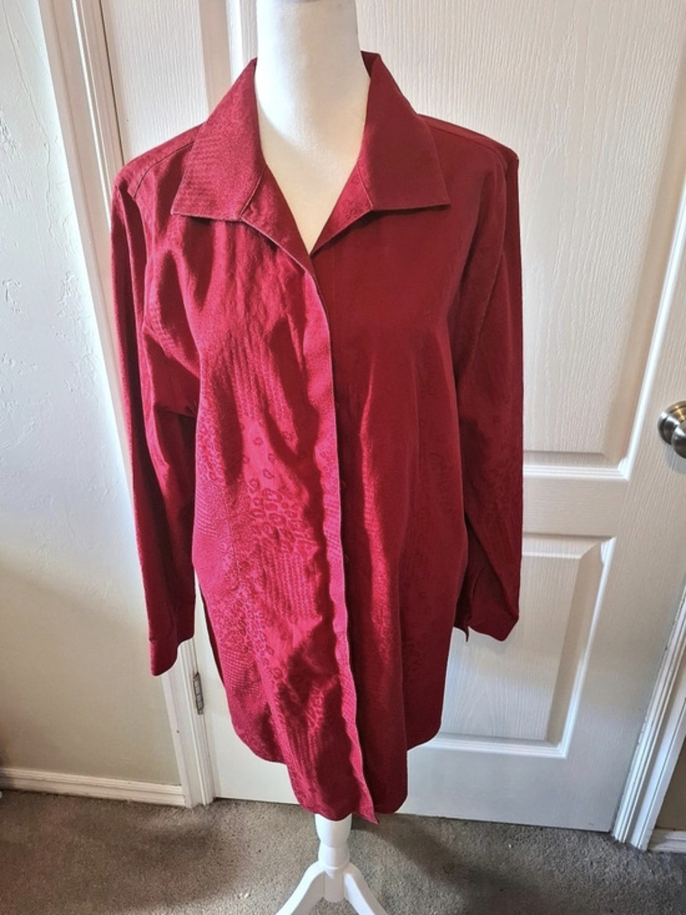 Chico's Abstract Red Button Down Chicos Size 2